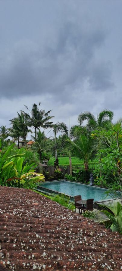 Galang Hari Villa Ubud Exterior foto