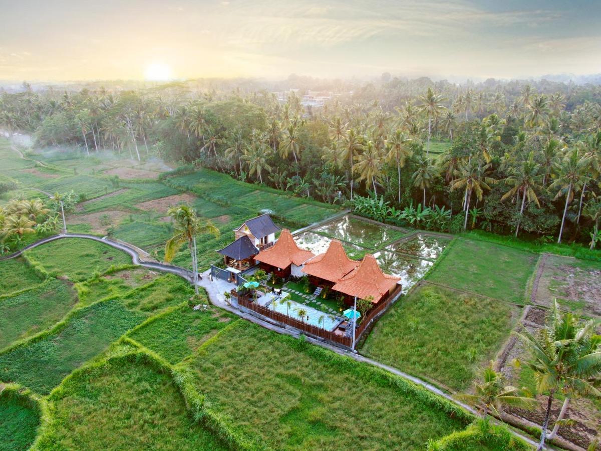 Galang Hari Villa Ubud Exterior foto